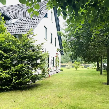 F-1112 02 Strandnah, Garten Appartement *